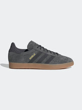 Cargar imagen en el visor de la galería, Zapatillas para Hombre ADIDAS GAZELLE GREY SIX CARBON GUM4 BRW
