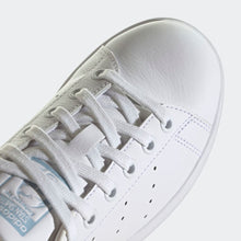 Cargar imagen en el visor de la galería, Zapatillas para Mujer ADIDAS STAN SMITH WHITE OFF WHITE PRELOVED BLUE WHT
