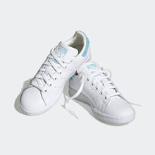 Cargar imagen en el visor de la galería, Zapatillas para Mujer ADIDAS STAN SMITH WHITE OFF WHITE PRELOVED BLUE WHT
