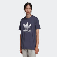 Cargar imagen en el visor de la galería, Polo para Hombre ADIDAS HE9512 TREFOIL T-SHIRT SW
