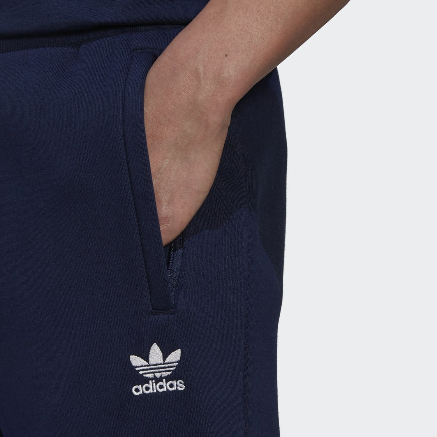 Jogger para Hombre ADIDAS HK0107 ESSENTIALS PANT NIND
