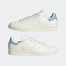 Cargar imagen en el visor de la galería, Zapatillas para Hombre ADIDAS STAN SMITH CORE WHITE OFF WHITE PRELOVED BLUE WHT
