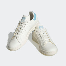 Cargar imagen en el visor de la galería, Zapatillas para Hombre ADIDAS STAN SMITH CORE WHITE OFF WHITE PRELOVED BLUE WHT
