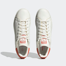 Cargar imagen en el visor de la galería, Zapatillas para Hombre ADIDAS HQ6816 CORE WHITE OFF WHITE PRELOVED RED WHT
