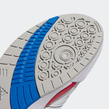 Cargar imagen en el visor de la galería, Zapatillas para Hombre ADIDAS ID5396 MIDCITY LOW WBB
