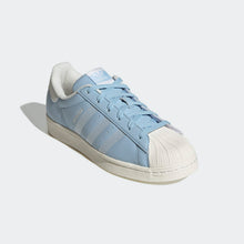 Cargar imagen en el visor de la galería, Zapatillas para Mujer ADIDAS IE9642 SUPERSTAR 642

