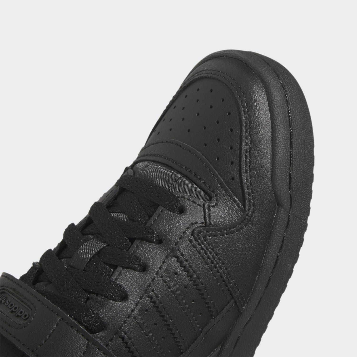 Zapatillas ADIDAS IF2650 FORUM LOW 650