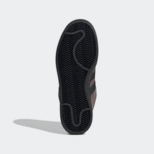 Cargar imagen en el visor de la galería, Zapatillas para Hombre ADIDAS IF8770 CAMPUS 00s 770
