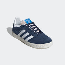 Cargar imagen en el visor de la galería, Zapatillas para Mujer ADIDAS IG1695 GAZELLE 695
