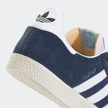 Cargar imagen en el visor de la galería, Zapatillas para Mujer ADIDAS IG1695 GAZELLE 695
