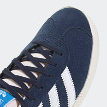 Cargar imagen en el visor de la galería, Zapatillas para Mujer ADIDAS IG1695 GAZELLE 695
