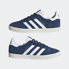 Cargar imagen en el visor de la galería, Zapatillas para Mujer ADIDAS IG1695 GAZELLE 695
