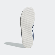 Cargar imagen en el visor de la galería, Zapatillas para Mujer ADIDAS IG1695 GAZELLE 695
