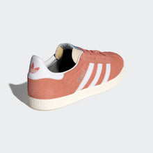 Cargar imagen en el visor de la galería, Zapatillas para Mujer ADIDAS IG1699 GAZELLE 699
