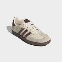 Cargar imagen en el visor de la galería, Zapatillas Adidas Samba OG IH3980 Beige - vista frontal
