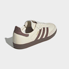 Cargar imagen en el visor de la galería, Zapatillas Adidas Samba OG IH3980 Beige - vista posterior
