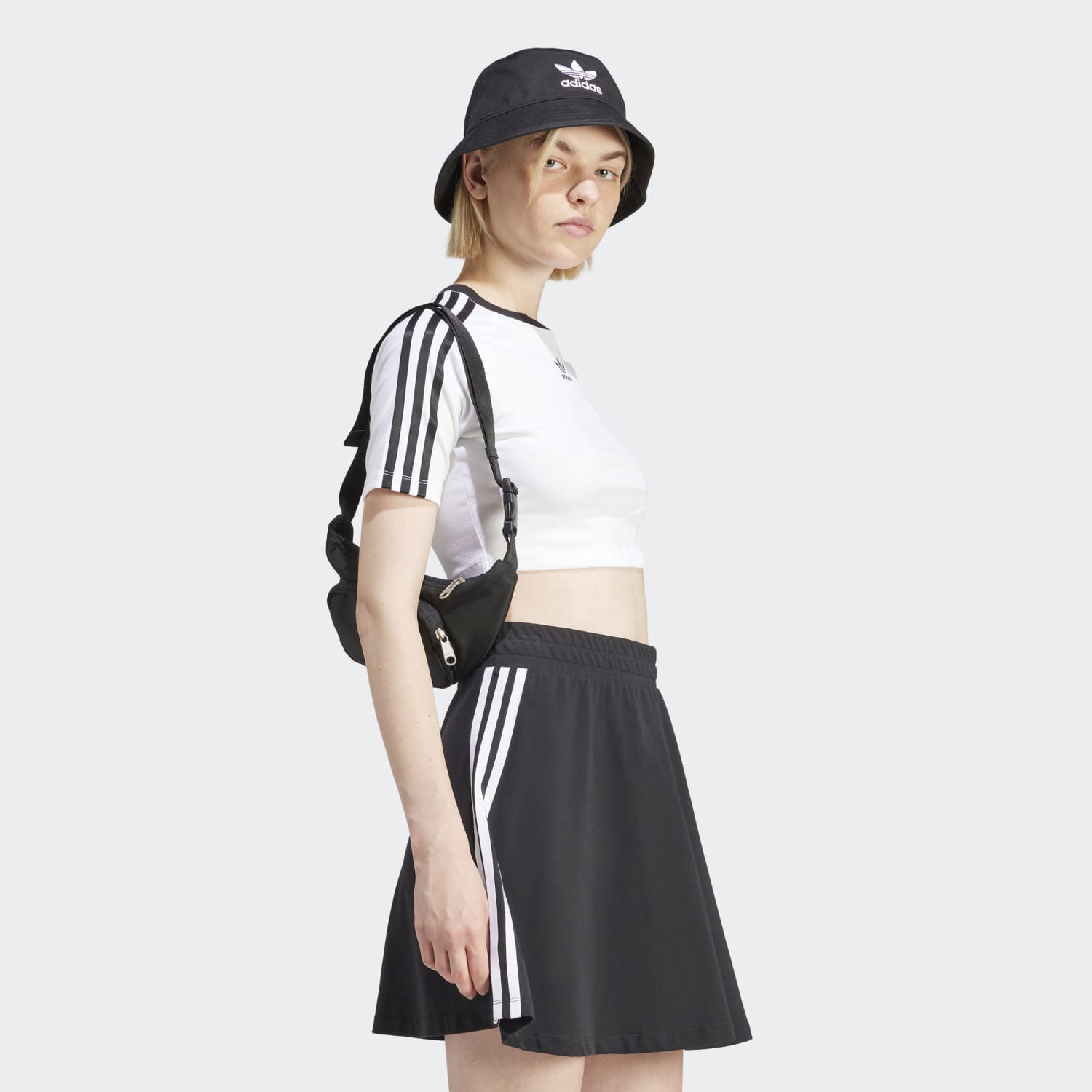 Polo para Mujer ADIDAS IP0662 3 S BABY TEE WHI