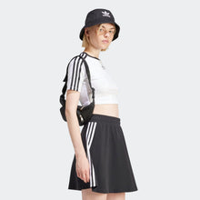 Cargar imagen en el visor de la galería, Polo para Mujer ADIDAS IP0662 3 S BABY TEE WHI
