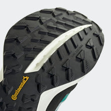 Cargar imagen en el visor de la galería, Zapatillas para Hombre ADIDAS AGRAVIC JH6114 Gris
