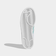 Cargar imagen en el visor de la galería, Zapatillas para Mujer ADIDAS SUPERSTAR JH7060 Celeste
