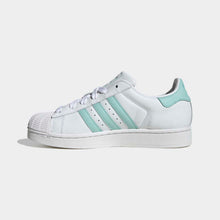 Cargar imagen en el visor de la galería, Zapatillas para Mujer ADIDAS SUPERSTAR JH7060 Celeste
