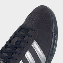 Cargar imagen en el visor de la galería, Zapatillas ADIDAS HAMBURG JP7665 Gris
