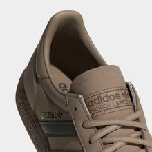Cargar imagen en el visor de la galería, Zapatillas ADIDAS HANDBALL SPEZIAL JR3666 Marrón
