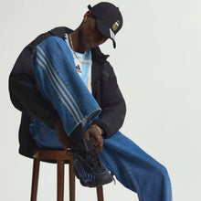 Cargar imagen en el visor de la galería, Pantalón ADIDAS Firebird Adicolor Tejido Denim KD1499
