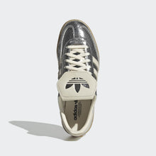 Cargar imagen en el visor de la galería, Zapatillas ADIDAS HANDBALL SPEZIAL LT KK4448 PLATA
