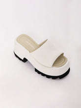 Cargar imagen en el visor de la galería, Sandalias para Mujer LA CANEA SHOES BENET HUE
