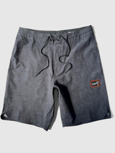 Cargar imagen en el visor de la galería, Ropa de Baño para Hombre VISSLA BOARDSHORT Solid Sets 18.5&quot; Boardshort BLC
