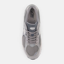 Cargar imagen en el visor de la galería, Zapatillas para Hombre NEW BALANCE HERITAGE 2002 RST
