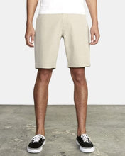 Cargar imagen en el visor de la galería, Short para Hombre RVCA AMPHIBIAN BALANCE HYBRID KHA
