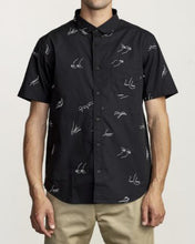 Cargar imagen en el visor de la galería, Camisa para Hombre RVCA SHIRT SS JOHANNA GESTURES SS BLK
