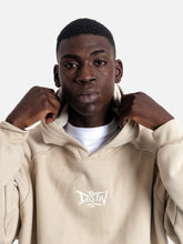 Cargar imagen en el visor de la galería, Polera para Hombre Dunkelvolk HOODIE DSTW HOODIE BEI
