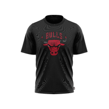 Cargar imagen en el visor de la galería, Polo para Hombre NBA CLASSIC CAMISETA GRAPHIC CAMO LOGO NBA BLK
