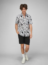 Cargar imagen en el visor de la galería, Camisa para Hombre REEF HAWAIIAN LEAF WHT
