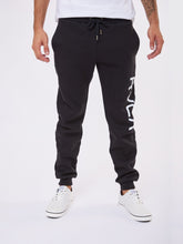 Cargar imagen en el visor de la galería, Jogger para Hombre RVCA FLEECE BIG RVCA JOGGER FP BLK
