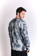 Cargar imagen en el visor de la galería, Polera para Hombre CHAMPION S63295586DPA CRUSH DYE FLEECE CREW AOTJ
