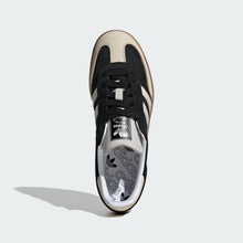 Cargar imagen en el visor de la galería, Zapatillas ADIDAS SAMBA IE5836 Negro
