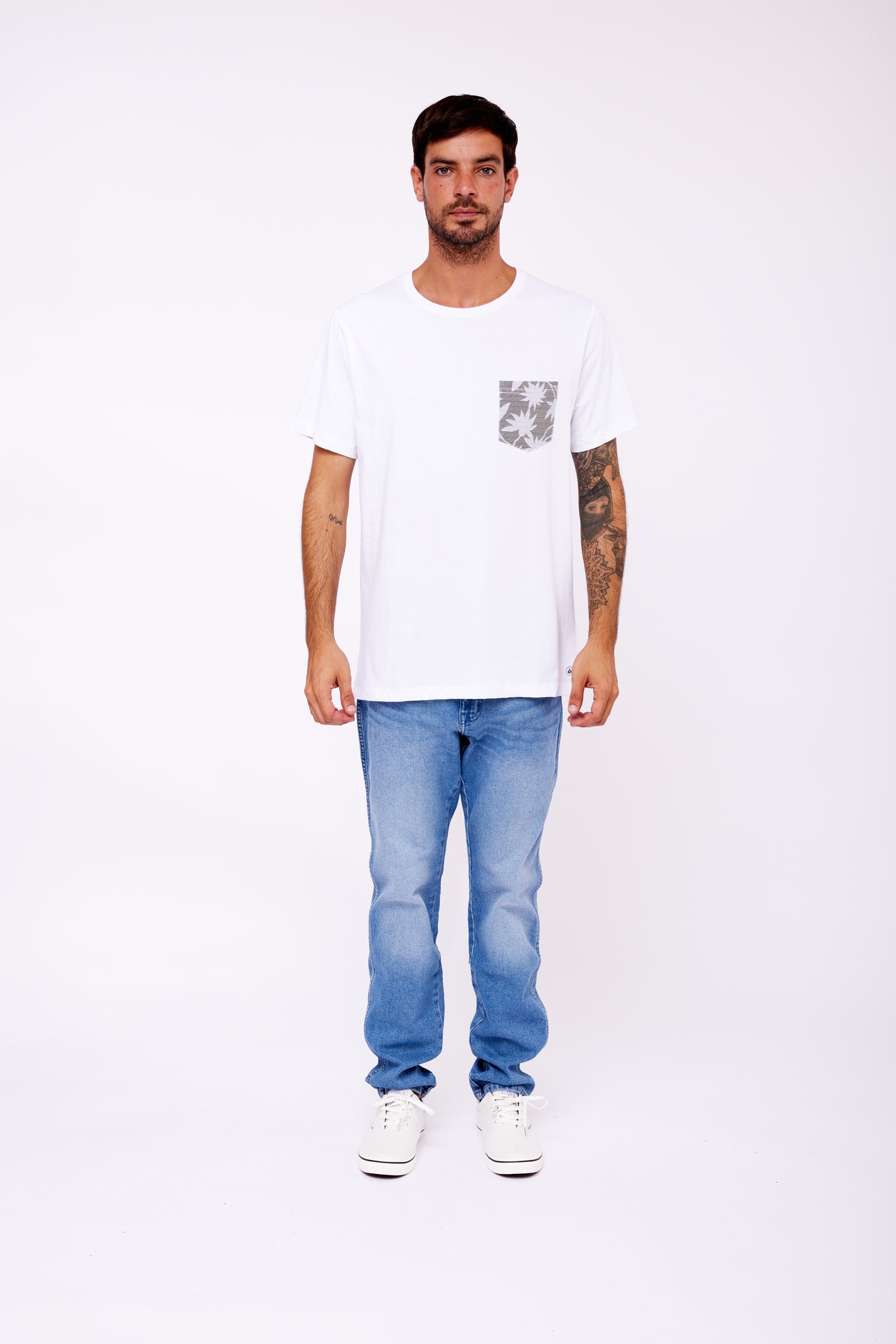 Polo para Hombre Dunkelvolk CLASSIC SIMPLE PRINTED POCKET TEE WHT