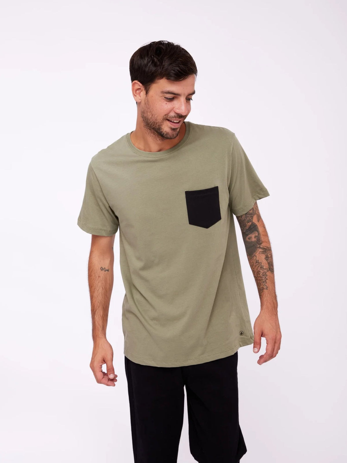 Polo para Hombre Dunkelvolk CLASSIC SIMPLE CONTRAST POCKET TEE GRN