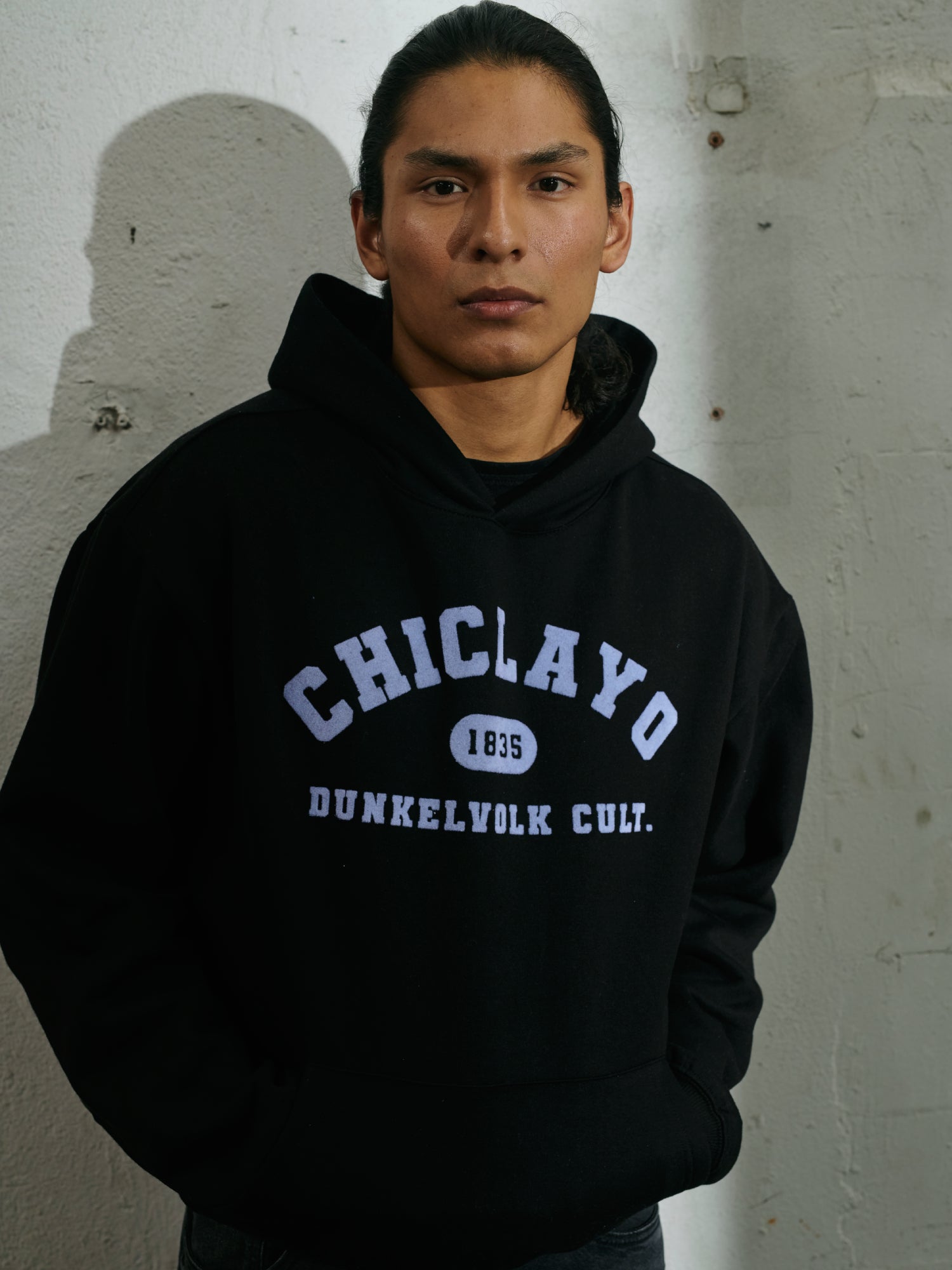 Polera para Hombre DUNKELVOLK HOODIE SIN ZIP CHICLAYO HOODIE BLK