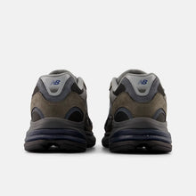 Cargar imagen en el visor de la galería, Zapatillas NEW BALANCE 2010 U20107Z3-M Gris
