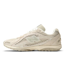 Cargar imagen en el visor de la galería, Zapatillas New Balance 204L Hueso, Mujer
