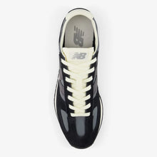Cargar imagen en el visor de la galería, Zapatillas NEW BALANCE 471 U471AQ-W Negro
