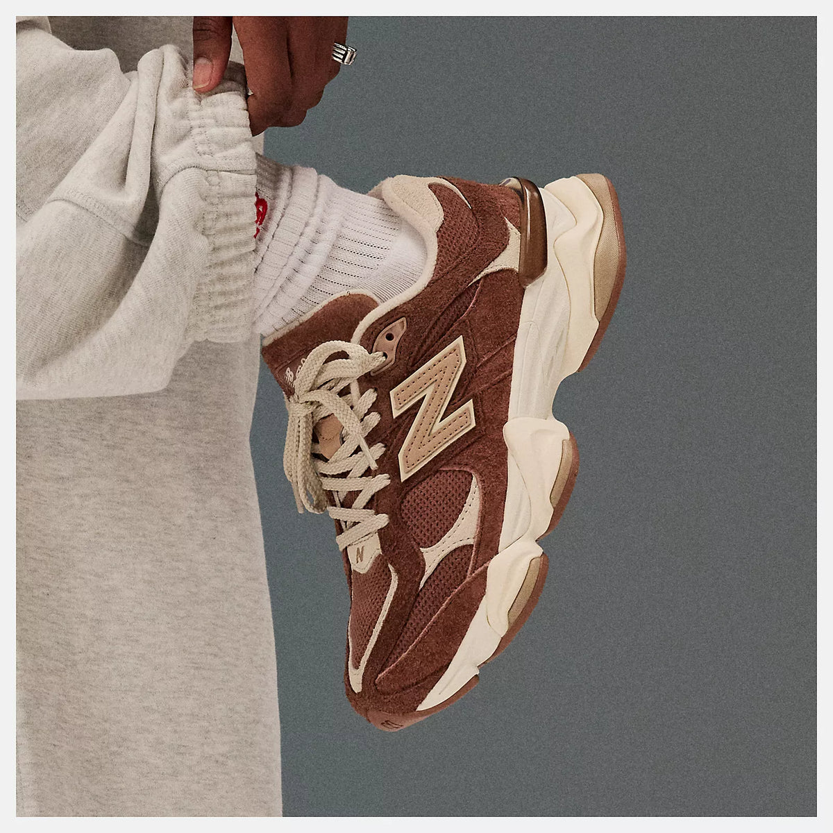 Zapatillas NEW BALANCE 9060 Marrón, Mujer