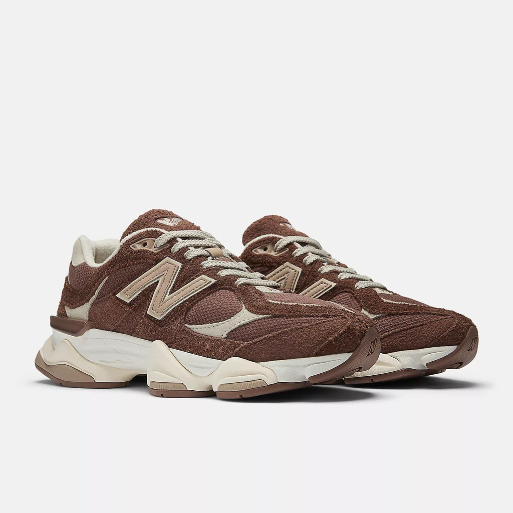 Zapatillas NEW BALANCE 9060 Marrón, Mujer