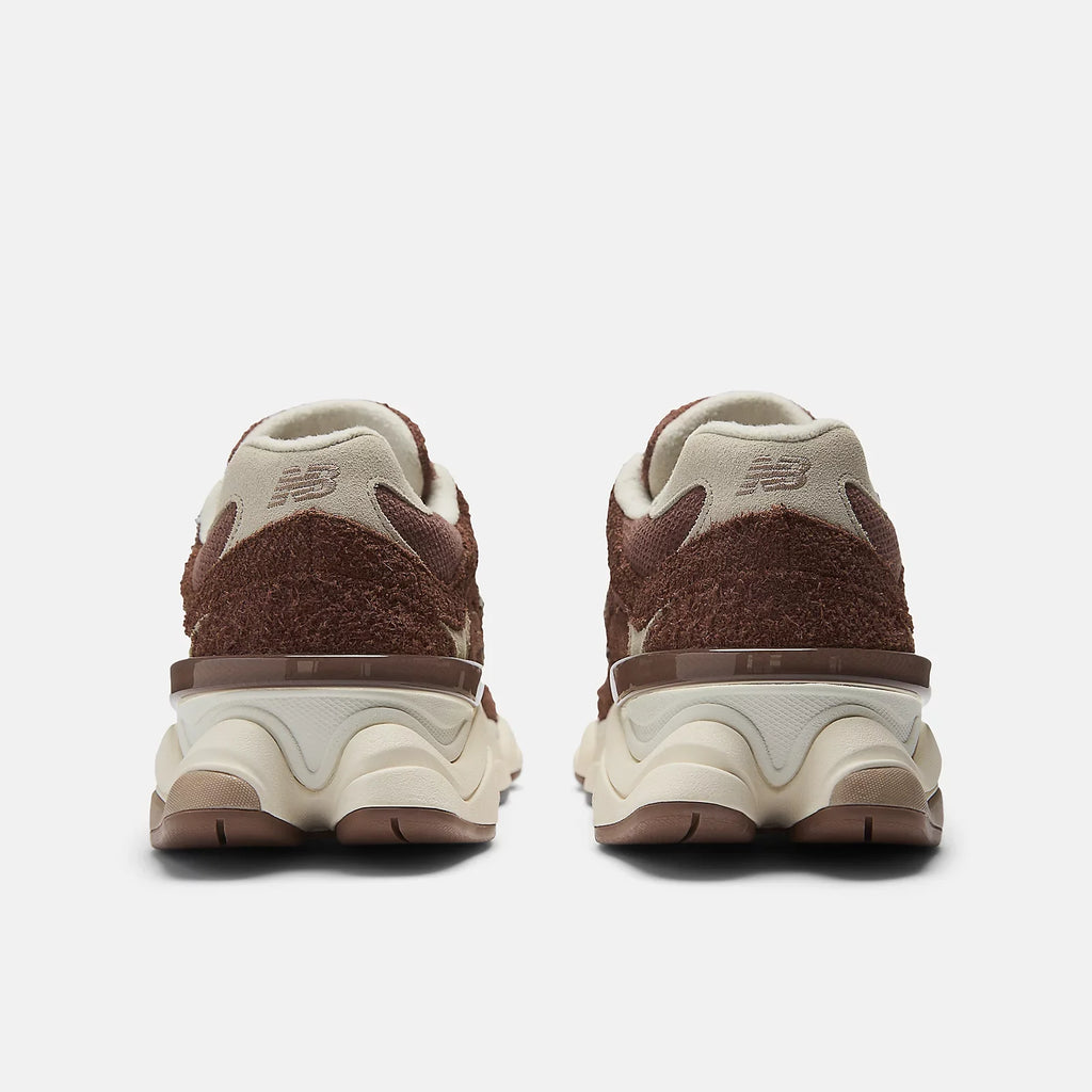 Zapatillas NEW BALANCE 9060 Marrón, Mujer