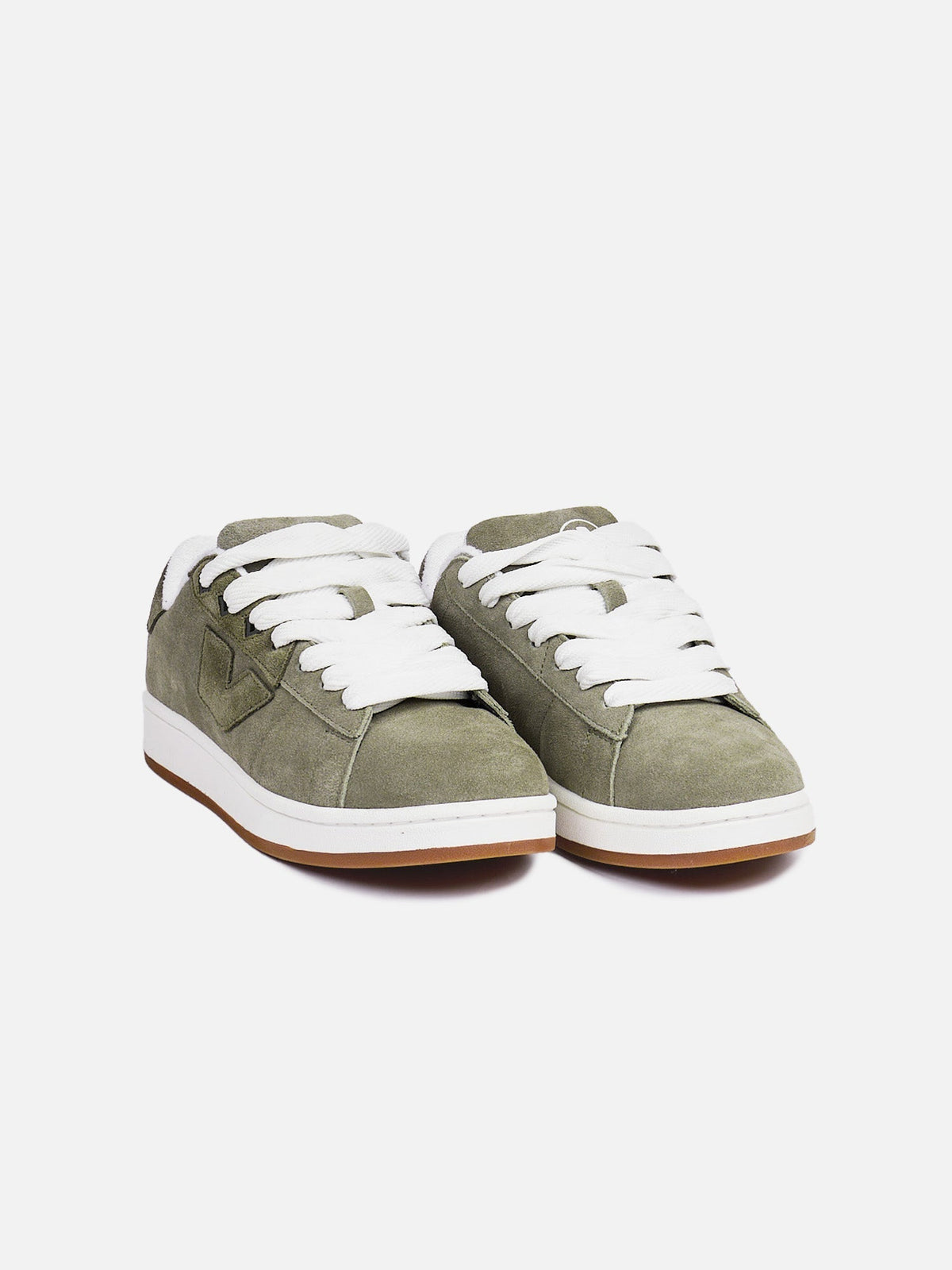 Zapatillas DUNKELVOLK Velvet verdes, vista frontal mostrando cordones